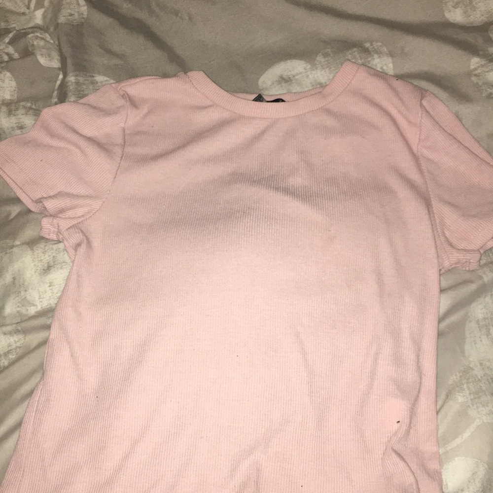 Pink short sleeve crop top